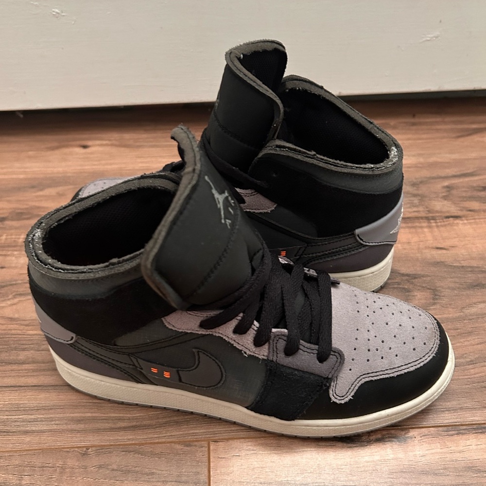 Size 7y unisex